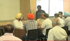 ਕੈਪਟਨ ਦੇ ਨਿਰਦੇਸ਼ਾਂ ਬਾਅਦ ਮੰਤਰੀਆਂ ਨੇ ਸੰਭਾਲੀ ਆਪਣੀ ਡਿਊਟੀ,ਸੁਣੀਆਂ ਲੋਕਾਂ ਦੀਆਂ ਮੁਸ਼ਕਲਾਂ