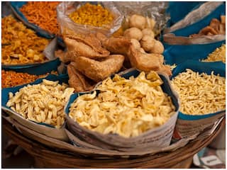 Kitchen Hacks: Use These Tricks To Prevent Snacks And Biscuits From Getting Damped Due To Moisture