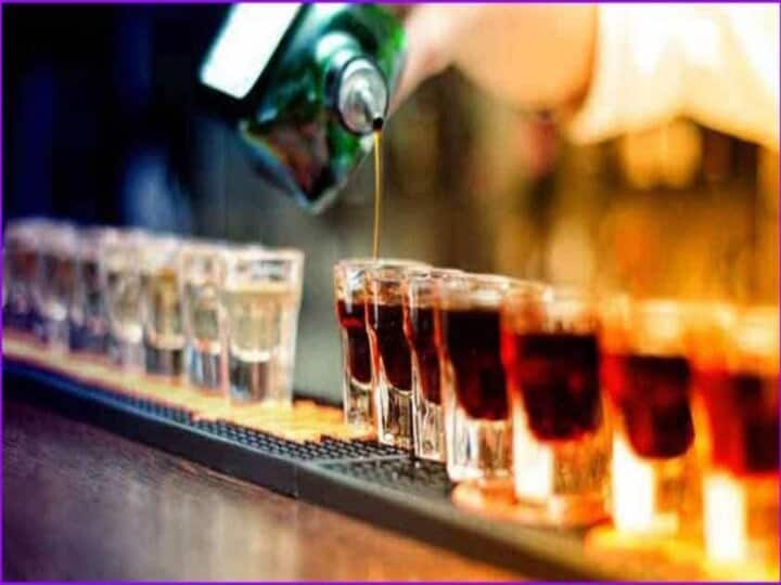 Haryana Govt Lowers Legal Liquor Drinking Age From 25 to 21 Haryana में शराब पीने, खरीदने और बिक्री करने की उम्र घटी, 25 साल से 21 की गई