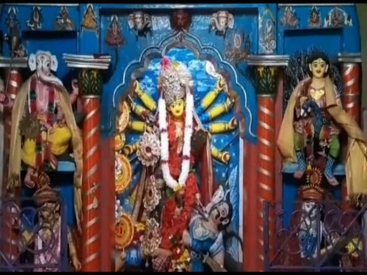 স্বেচ্ছাসেবকদের মাধ্যমে ভিড় নিয়ন্ত্রণে যথাযথ ব্যবস্থা নিতে হবে।