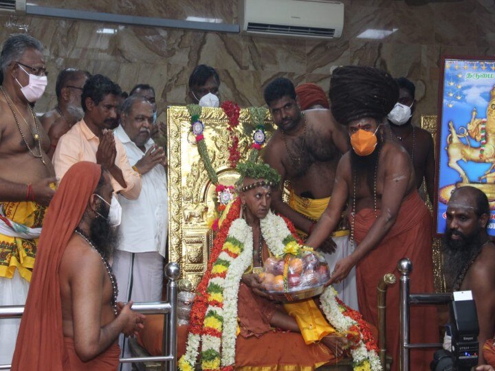 Madurai Atheenam: பல்லக்கில் பட்டினபிரவேசம் புறப்பட்ட புதிய ஆதீனம்...! வழி நெடுகிலும் ஆசி!