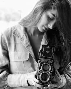 Pooja Hegde ने शेयर की बिकिनी फोटो, इंटरनेट पर जमकर हो रही है वायरल, देखें