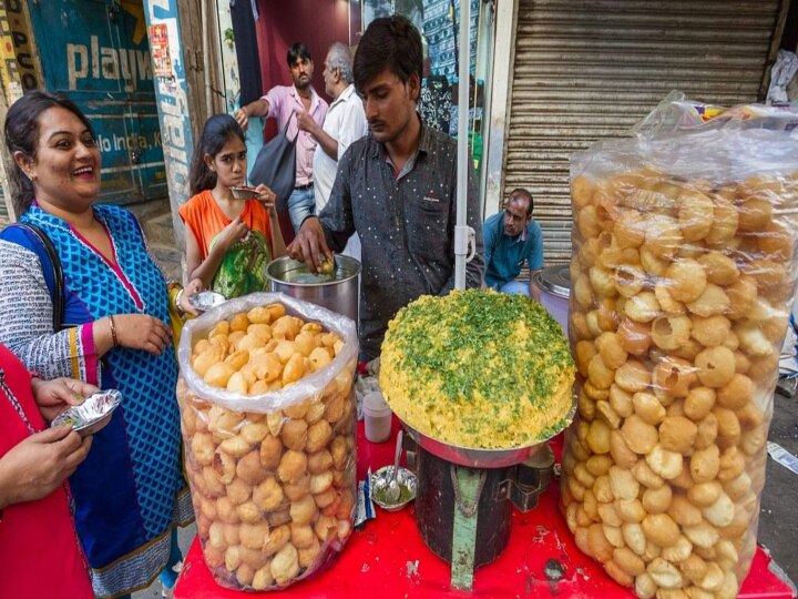 சிறுநீரை தண்ணீரில் கலந்து பானிபூரி.. வைரல் வீடியோ.. வலுக்கும் கண்டனம்!