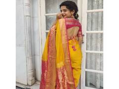 Actress Mithila Palkar pics | முதல் முறை பார்த்தேன் தலைகீழ் ஆனேன் - மிதிலா பால்கர் போட்டோஷூட்