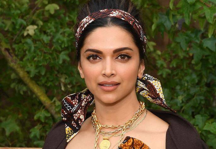 Deepika Padukone is fond of chocolate but makes equal with these exercises Deepika Padukone Fitness: चॉकलेट की शौकीन हैं मस्तानी, मगर इन Exercises से सब बराबर कर देती हैं