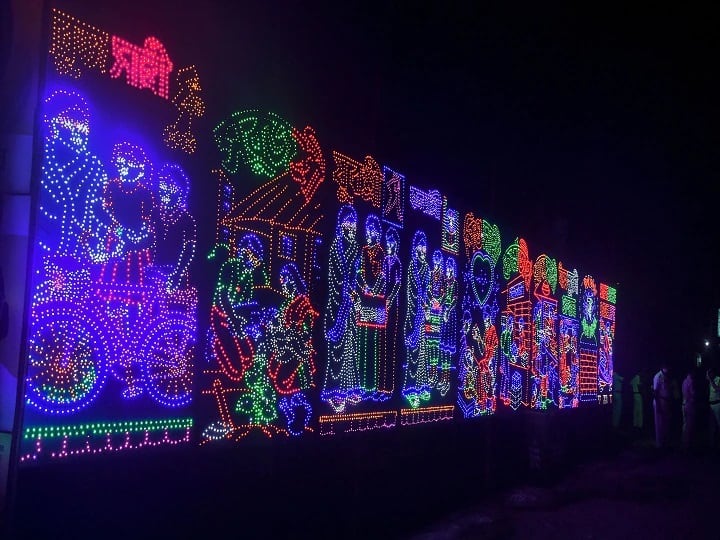 পুজো সংগঠকদের নির্দেশিকায় বলা হয়েছে,  যথাসম্ভব খোলামেলা মণ্ডপ করতে হবে।  যাতে বাইরে থেকে ঠাকুর দেখা যায়।