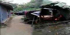 Bagdah: গলায় কোপ মেরে প্রৌঢ়কে খুন, অভিযুক্ত প্রতিবেশীর বাড়িতে আগুন লাগাল স্থানীয়রা