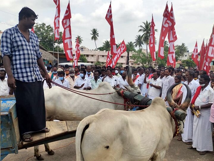 மணல் குவாரிகளை திறக்க கோரி மாட்டு வண்டி தொழிலாளர்கள் காத்திருப்பு போராட்டம்...!