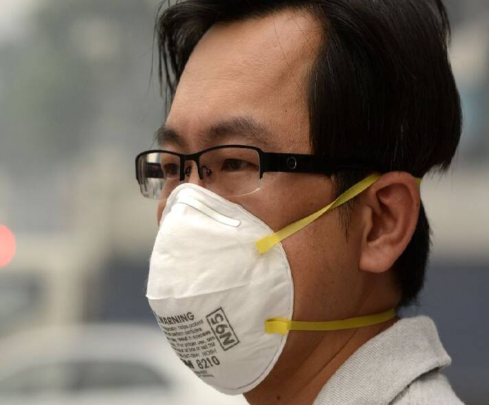 ઓક્સિનજ લેવલ પર માસ્કની અસરની ચિંતા કરતા WHOએ જણાવ્યું છે કે, લાંબા સમય સુધી માસ્કનો ઉપયોગ ઓક્સિજન લેવલની કમીનું કારણ નથી. કોલંબિયાના ડોક્ટર મેહમેટ આ મામલે પ્રયોગ કર્યાં અને ત્યાર બાદ નિષ્કર્ષ રજૂ કરતા જણાવ્યું કે, N-95  માસ્ક કે સર્જિકલ માસ્કના સતત ઉપયોગથી ઓક્સિજન લેવલ પરખાસ કોઇ અસર થતી નથી.