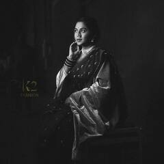 In Pics | नाकात नथ, कपाळावर चंद्रकोर आणि साडी;  मृण्मयी देशपांडेचा मराठमोळा साज