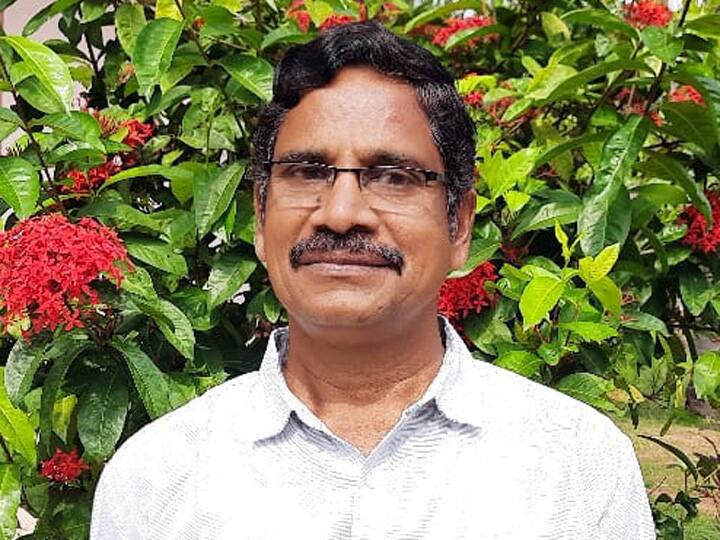 Entrepreneur who helped a student who could not pay for his MBBS course in Tanjore தஞ்சையில் MBBS படிப்புக்கு கட்டணம் செலுத்த முடியாமல் தவித்த மாணவிக்கு  உதவிய தொழிலதிபர்...!