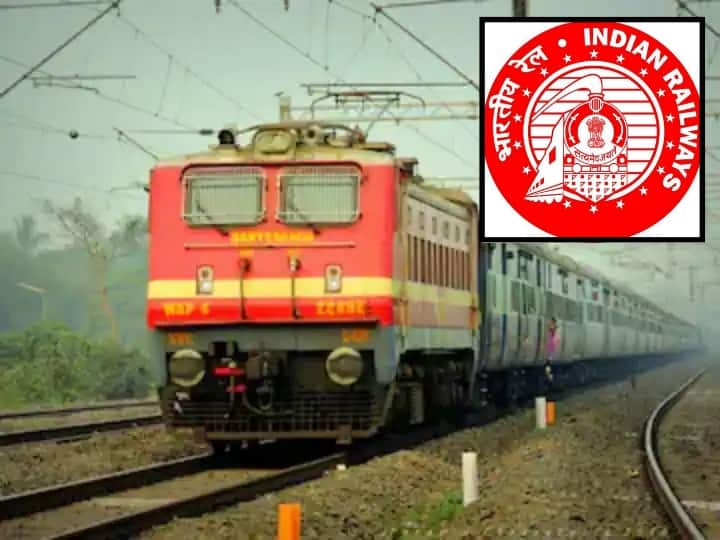 South Central Railway to resume unreserved general ticket services on 74 trains De-Reservation Tickets: ఆ బోగీల్లో ప్రయాణానికి రిజర్వేషన్ అవసరంలేదు... దక్షిణ మధ్య రైల్వే కీలక ప్రకటన.. దశలవారీగా 74 రైళ్లలో అమలు