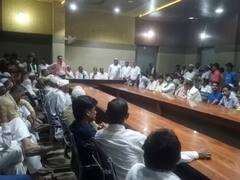 मुजफ्फरनगर में 5 सितंबर को होने वाली महापंचायत को लेकर शामली में किसानों की हुई समीक्षा बैठक