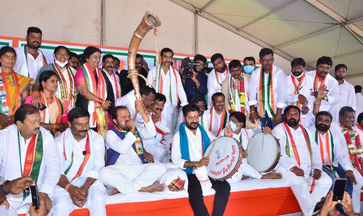 మూడు చింతలపల్లి అభివృద్ధిపై తాను చెప్పిన మాటలు తప్పయితే ముక్కు నేలకు రాసి, ఎంపీ పదవికి రాజీనామా చేస్తానని రేవంత్ రెడ్డి చెప్పారు.