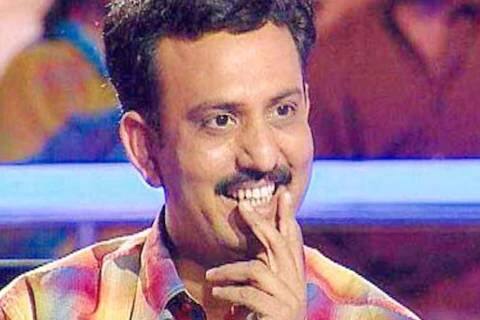 चार साल के अंतराल के बाद कौन बनेगा करोड़पति 2005 में अपने दूसरे सीजन के साथ वापस आया. इस सीजन में बृजेश द्विवेदी शो में करोड़पति बने थे. इस सीज़न में एक विशेष एपिसोड आयोजित किया गया, जिसमें प्रसिद्ध बॉलीवुड जोड़ी, अजय देवगन और काजोल ने विजेता के रूप में बड़ी राशि हासिल की थी.