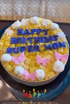 IN PICS: Hina Khan Celebrates Mother’s Birthday With Family, Shares Glimpses Of Her Mom Getting Emotional Remembering Her Late Father