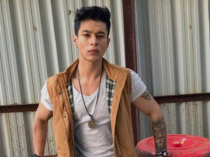 Pratik Sehajpal- दर्शकों के चहीते प्रतीक को मिल रहे हैं 1 लाख रुपये.