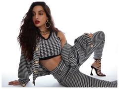 Nora Fatehi की नई तस्वीरों ने लगाई इंटरनेट पर आग, देखते ही आप भी कहेंगे, 'वाह क्या बात'