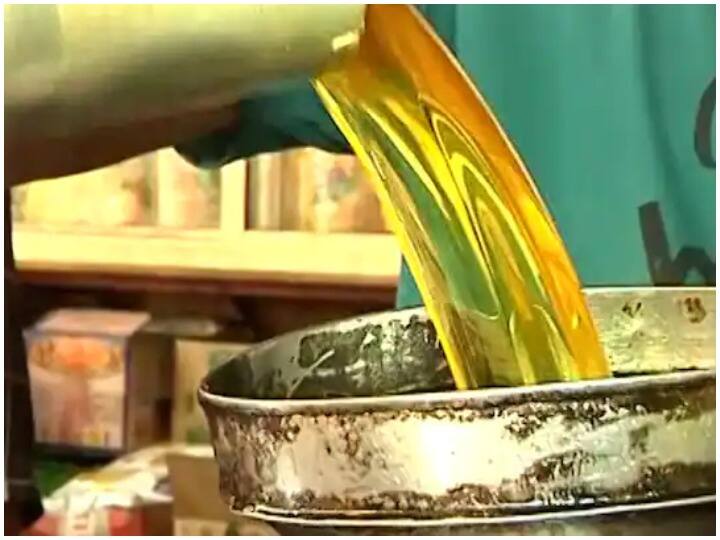 What happens when you reuse your cooking oil, a doctor explains क्या होता है जब आप पकाने का तेल दोबारा इस्तेमाल करते हैं? जानें डॉक्टर की जुबानी