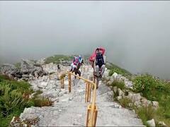 Hemkunt Sahib: हेमकुंड साहिब पहुंचे रहे पर्यटक प्रकृति के नजारों का ले रहे आनंद, 3 हजार से ज्यादा टूरिस्ट पहुंचे