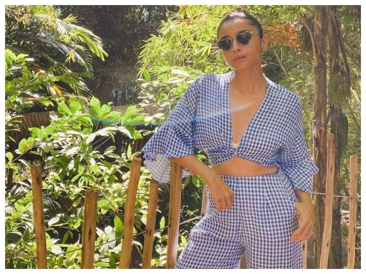 Alia Bhatt ऐसे ही हर Outfit में खूबसूरत नहीं लगतीं, Fit Body के लिए करती हैं बहुत कुछ Alia Bhatt does not look beautiful in every outfit like this she does a lot for fit body Alia Bhatt ऐसे ही हर Outfit में खूबसूरत नहीं लगतीं, Fit Body के लिए करती हैं बहुत कुछ