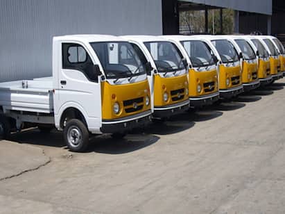 Tata motors small commercial vehicle Tata Ace Success Story Know in Detail Tata Ace Success Story: `குட்டி யானை’ என்று அழைக்கப்படும் Tata Ace  வெற்றி அடைந்தது எப்படி..?