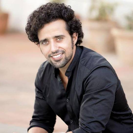 Anil Charanjeett- विक्रम बत्रा के करीबी दोस्त नायब सूबेदार बंसी लाल का किरदार अनिल चरणजीत ने निभाया था. मीडिया रिपोर्ट्स के मुताबिक, उन्हें इस फिल्म के लिए 25 लाख की फीस मिली है.