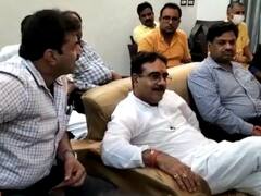 मुजफ्फरनगर में सिंचाई विभाग के गेस्ट हाउस पर मंत्री कपिल देव अग्रवाल की मीटिंग में हंगामा, ये थी वजह