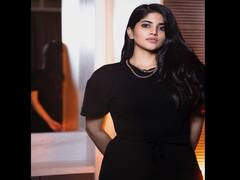 Actress Megha Akash  pics | பூங்காற்றே நீ வீசாதே... நான் தான் இங்கே விசிறி - மேகா  ஆகாஷ் போட்டோஷூட்