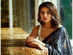 Actress Samyuktha Menon PICS |உன் கனவுகளில் நானில்லையா .. சம்யுக்தா மேனன் நியூ போட்டோஷூட்