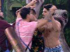 Bigg Boss OTT: Zeeshan Khan को हिंसक होने की मिली सज़ा, बीच शो में घर से निकाले गए बाहर