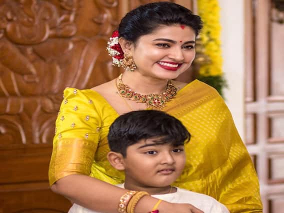 Actress Sneha's Varalakshmi pooja pics | சினேகா வீட்டில் பூஜை.. ஹோம்லி க்ளிக்ஸ்..! Actress Sneha's Varalakshmi pooja pics | சினேகா வீட்டில் பூஜை.. ஹோம்லி க்ளிக்ஸ்..!