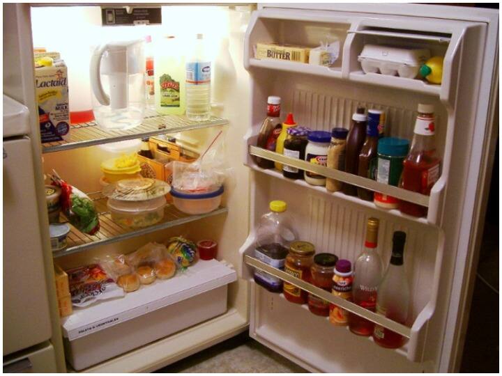 Kitchen Hacks: जानिए कितने घंटे बाद नहीं खाना चाहिए फ्रिज में रखा खाना, हो सकता है नुकसान