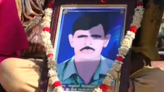 રાજકોટઃ આ ગામમાં ખેડૂતે આપઘાત કરી લેતા ગામ સજ્જડ બંધ, ખેડૂતોએ શું કરી માંગ?