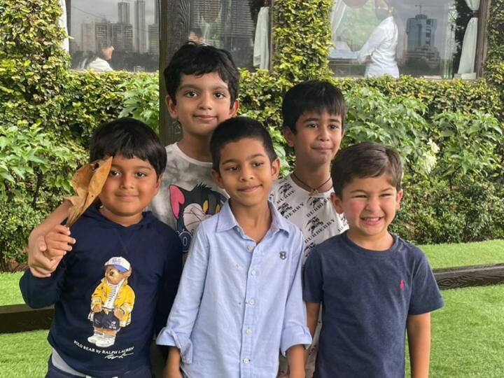 Kareena Kapoor Drops Pics Of Son Taimur Ali Khan's Road Trip With Laksshya Kapoor & Other Friends Kareena Kapoor Drops Pics From Son Taimur Ali Khan's Road Trip With Laksshya Kapoor & Other Friends