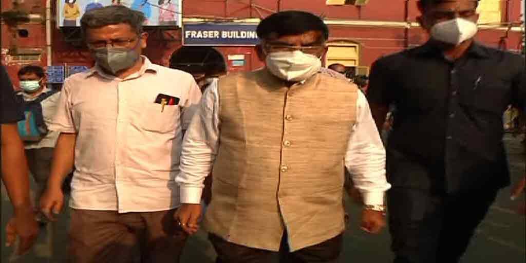 Teachers Transfer Agitation Police stopped central education minister Subhas Sarkar to meet ill teachers Teachers Transfer Agitation: অসুস্থ শিক্ষিকাদের সঙ্গে দেখা করতে বাধা পুলিশের, পাল্টা তোপ কেন্দ্রীয় শিক্ষা প্রতিমন্ত্রীর