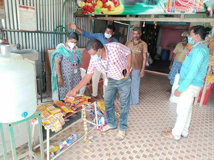 கரூர் அருகே குட்கா, பான்மசாலாவை விற்பனை செய்த கடைகளுக்கு சீல் வைப்பு...!