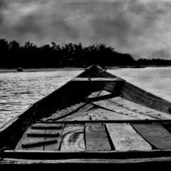 Beautiful Lakes : বৈকাল থেকে ডাল, বিশ্বজুড়ে ছড়িয়ে থাকা অপূর্ব হ্রদগুলি দেখুন ছবিতে