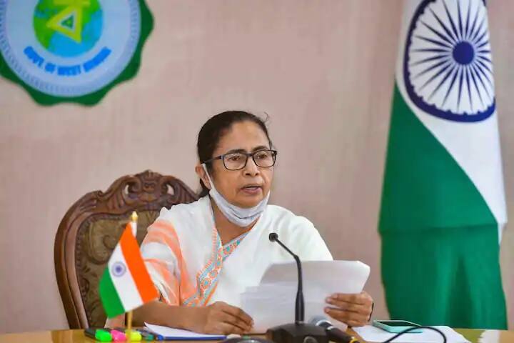 Mamata Banerjee Bengal CM Announces To launch Career Guidance Portal, Laptop to the successful students Mamata Banerjee : চালু হচ্ছে কেরিয়ার গাইডেন্স পোর্টাল, কৃতী পড়ুয়াদের ল্যাপটপ, নবান্ন থেকে বার্তা মুখ্যমন্ত্রীর