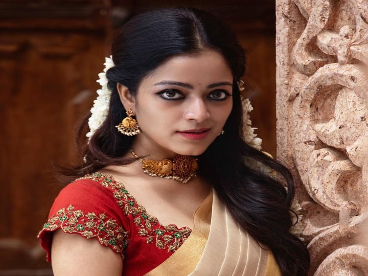 ஜனனி,  தமிழ் மற்றும் மலையாள படங்களில் நடித்து வருகிறார்