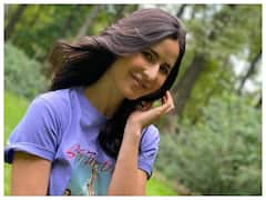 Katrina Kaif ने पहना 28 हज़ार का Top और Mini Skirt, St Petersburg में Tiger 3 की शूटिंग का ले रही हैं मज़ा