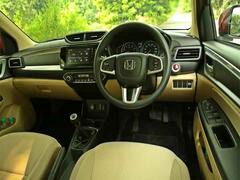 10 लाख रुपए का है बजट तो इन शानदार गाड़ियों में से चुन सकते हैं बेस्ट ऑप्शन, माइलेज शानदार