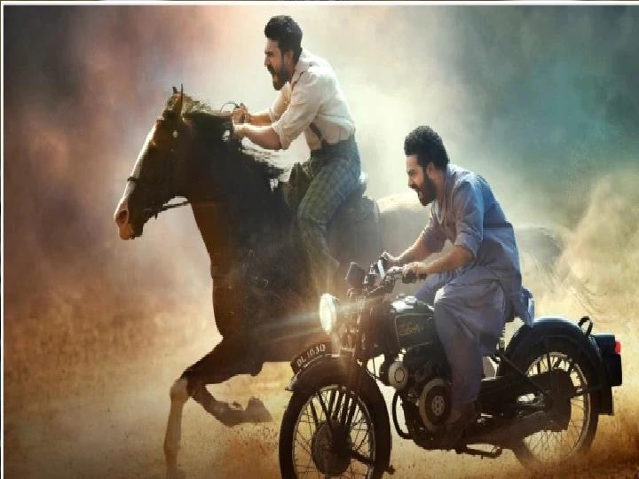 RRR: ఆర్ ఆర్ ఆర్ మూవీ క్రేజ్ తో వ్యాపారం, అభిమానుల కోసం టీషర్ట్స్ మాస్క్, మగ్స్