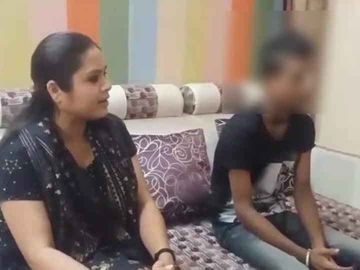 Bareilly News: हिंदुओं से दोस्ती पर मौलाना का फतवा, किशोर को जारी किया घर निकाला, परिजनों को भी दी धमकी Fatwa To Teenager for making hindu friends in Bareilly ANN Bareilly News: हिंदुओं से दोस्ती पर मौलाना का फतवा, किशोर को जारी किया घर निकाला, परिजनों को भी दी धमकी