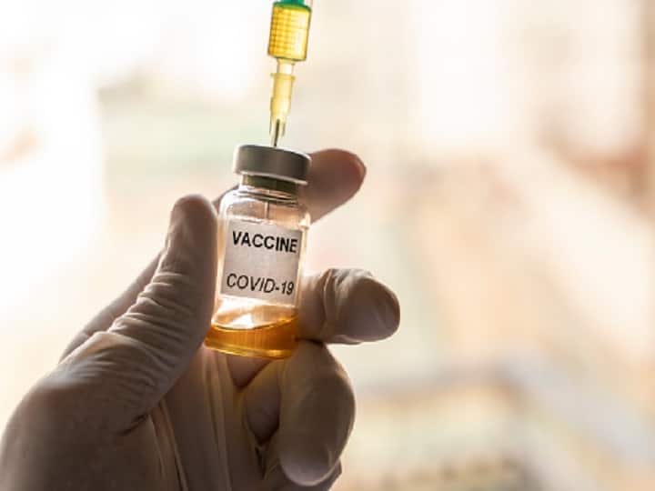 COVID-19 Vaccine Appointment Book Directly Though Google Health Minister Mansukh Mandaviya Details Here COVID-19 वैक्सीन तक पहुंच बढ़ाने के लिए सरकार की पहल, अब Google पर 'Covid Vaccine Near Me' सर्च कर स्लॉट करें बुक
