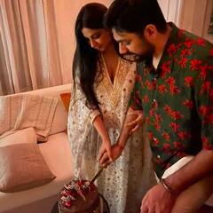 Rhea Kapoor ਤੇ Karan Boolani ਨੂੰ ਵਿਆਹ ਮਗਰੋਂ ਦੋਸਤਾਂ ਨੇ ਦਿੱਤੀ ਸ਼ਾਨਦਾਰ ਰਿਸੈਪਸ਼ਨ ਪਾਰਟੀ, ਵੇਖੋ ਤਸਵੀਰਾਂ