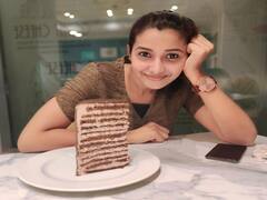 Actress Priya Bhavani Sankar pics | மேகமோ அவள், மாய பூ திரள் - ப்ரியா பவானி சங்கர் ஸ்பெஷல் ஆல்பம்