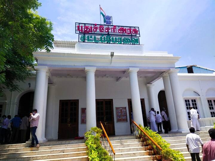 Local elections in Pondicherry soon; Only five people with a candidate can campaign from house to house புதுச்சேரி வரலாற்றில் 3 ஆவது முறையாக உள்ளாட்சித் தேர்தல் - வழிகாட்டு நெறிமுறைகள் வெளியீடு