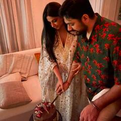 Rhea Kapoor और Karan Boolani को दोस्तों ने दी ‘बेस्ट रिसेप्शन पार्टी’, तस्वीरें देख आप भी कहेंगे- वाह!