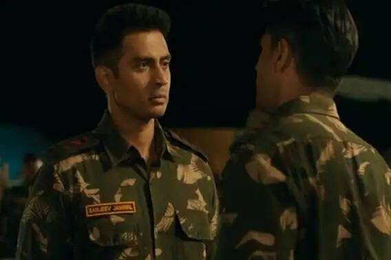 ਅਦਾਕਾਰ ਸ਼ਿਵ ਪੰਡਿਤ ਫ਼ਿਲਮ ਸ਼ੇਰਸ਼ਾਹ ਵਿੱਚ ਲੈਫ਼ਟੀਨੈਂਟ ਸੰਜੀਵ ਜਿੰਮੀ ਜੰਵਾਲ ਦਾ ਕਿਰਦਾਰ ਨਿਭਾਉਂਦੇ ਦਿਖਾਈ ਦਿੰਦੇ ਹਨ। ਉਨ੍ਹਾਂ ਇਸ ਫ਼ਿਲਮ ਲਈ 45 ਲੱਖ ਰੁਪਏ ਲਏ ਹਨ।